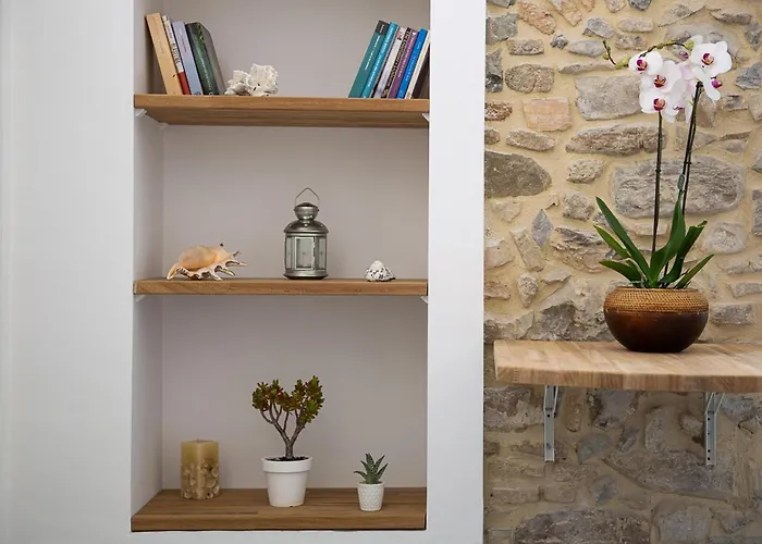 Insapria, Caressa De Mae * Bordighera